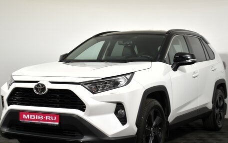 Toyota RAV4, 2021 год, 3 395 000 рублей, 1 фотография