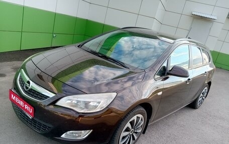 Opel Astra J, 2012 год, 870 000 рублей, 1 фотография