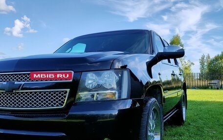 Chevrolet Tahoe III, 2013 год, 2 700 000 рублей, 4 фотография