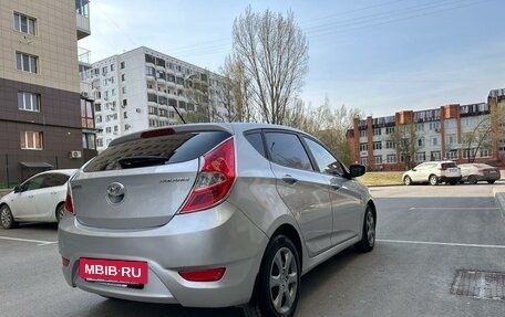 Hyundai Solaris II рестайлинг, 2013 год, 840 000 рублей, 4 фотография