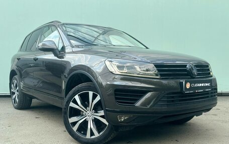 Volkswagen Touareg III, 2015 год, 2 999 000 рублей, 2 фотография