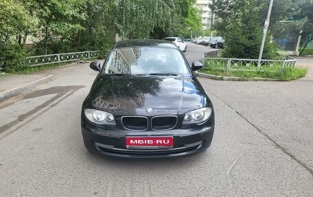 BMW 1 серия, 2011 год, 850 000 рублей, 1 фотография