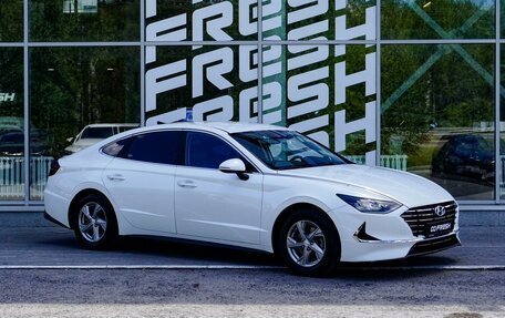 Hyundai Sonata VIII, 2019 год, 2 199 000 рублей, 1 фотография