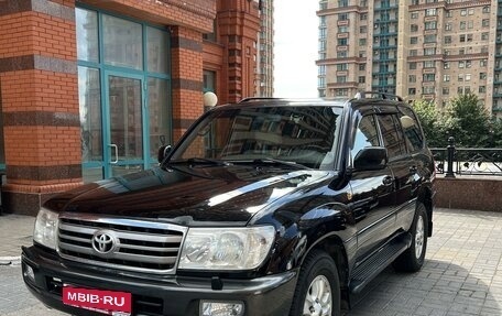 Toyota Land Cruiser 100 рестайлинг 2, 2006 год, 2 480 000 рублей, 1 фотография