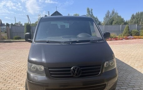 Volkswagen Multivan T5, 2005 год, 2 000 000 рублей, 1 фотография