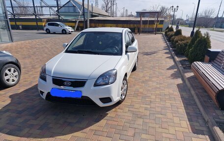 KIA Rio II, 2009 год, 450 000 рублей, 1 фотография