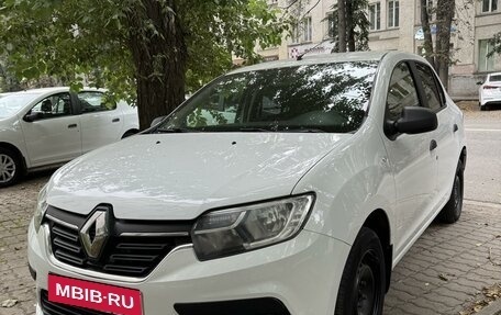 Renault Logan II, 2020 год, 600 000 рублей, 1 фотография