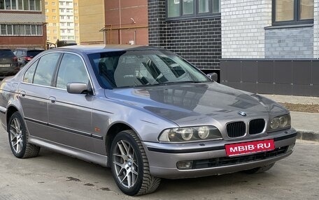 BMW 5 серия, 2000 год, 545 000 рублей, 1 фотография