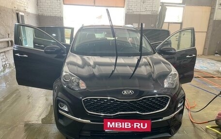 KIA Sportage IV рестайлинг, 2021 год, 2 850 000 рублей, 1 фотография