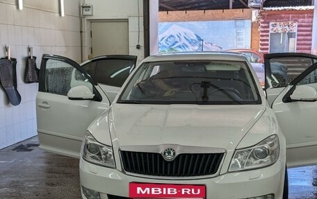 Skoda Octavia, 2011 год, 1 050 000 рублей, 2 фотография