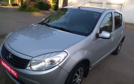 Renault Sandero I, 2011 год, 650 000 рублей, 1 фотография