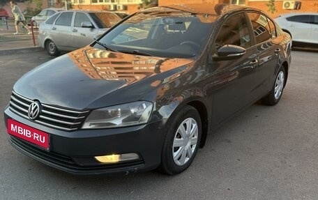 Volkswagen Passat B7, 2011 год, 1 000 000 рублей, 1 фотография