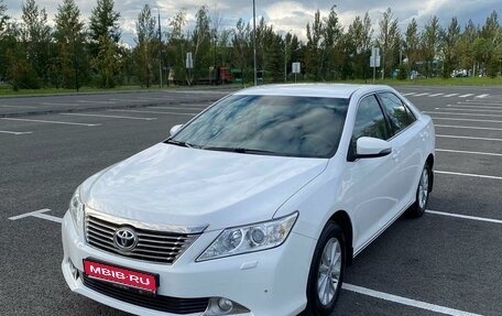 Toyota Camry, 2012 год, 1 900 000 рублей, 1 фотография