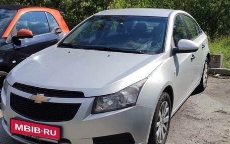 Chevrolet Cruze II, 2011 год, 690 000 рублей, 1 фотография