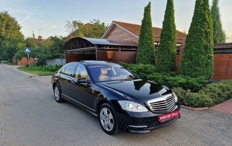 Mercedes-Benz S-Класс, 2012 год, 2 990 000 рублей, 1 фотография