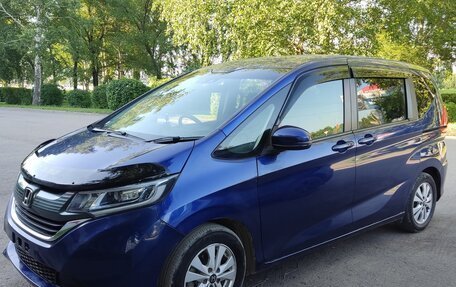 Honda Freed II, 2019 год, 1 715 000 рублей, 1 фотография