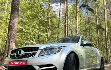 Mercedes-Benz C-Класс, 2010 год, 1 299 000 рублей, 1 фотография