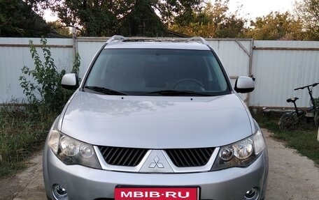 Mitsubishi Outlander III рестайлинг 3, 2007 год, 1 330 000 рублей, 1 фотография