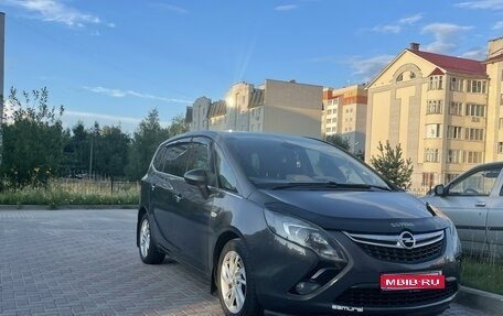 Opel Zafira C рестайлинг, 2013 год, 1 500 000 рублей, 1 фотография