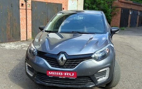 Renault Kaptur I рестайлинг, 2018 год, 1 449 000 рублей, 1 фотография