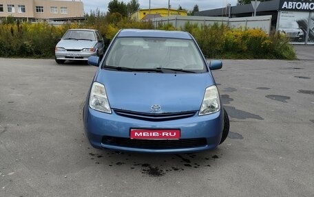 Toyota Prius, 2005 год, 650 000 рублей, 1 фотография