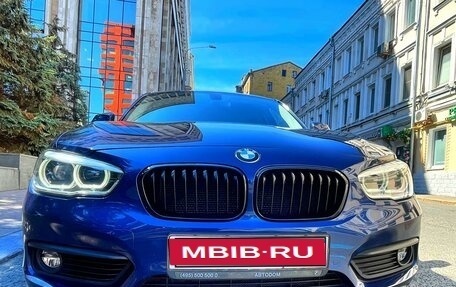 BMW 1 серия, 2018 год, 2 450 000 рублей, 1 фотография