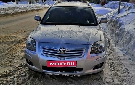 Toyota Avensis III рестайлинг, 2006 год, 850 000 рублей, 1 фотография