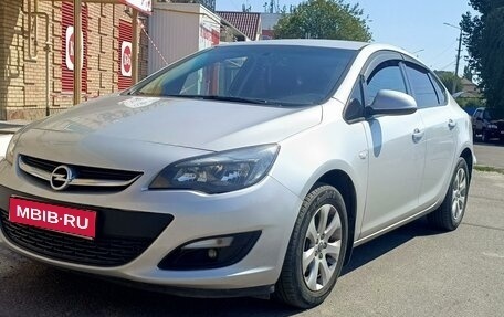 Opel Astra J, 2013 год, 900 000 рублей, 1 фотография