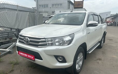 Toyota Hilux VIII, 2017 год, 3 450 000 рублей, 1 фотография