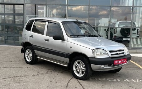 Chevrolet Niva I рестайлинг, 2004 год, 440 000 рублей, 1 фотография