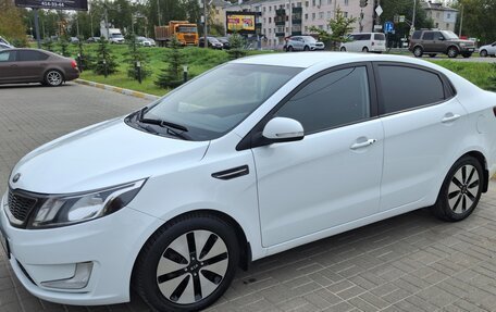 KIA Rio III рестайлинг, 2013 год, 1 020 000 рублей, 1 фотография