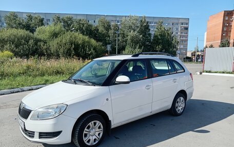 Skoda Fabia II, 2011 год, 400 000 рублей, 1 фотография