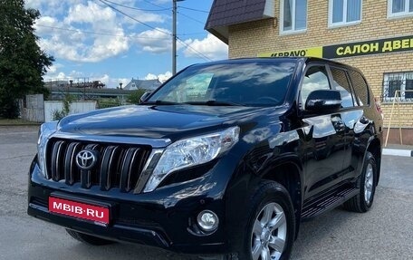 Toyota Land Cruiser Prado 150 рестайлинг 2, 2015 год, 4 650 000 рублей, 1 фотография