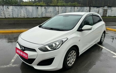 Hyundai i30 II рестайлинг, 2013 год, 1 030 000 рублей, 2 фотография