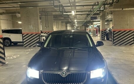 Skoda Superb III рестайлинг, 2012 год, 1 100 000 рублей, 2 фотография