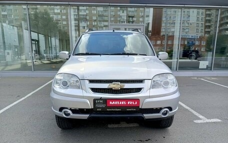 Chevrolet Niva I рестайлинг, 2011 год, 523 000 рублей, 2 фотография