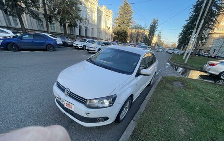 Volkswagen Polo VI (EU Market), 2013 год, 750 000 рублей, 2 фотография