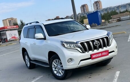 Toyota Land Cruiser Prado 150 рестайлинг 2, 2016 год, 4 690 000 рублей, 2 фотография