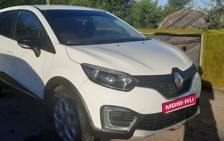 Renault Kaptur I рестайлинг, 2016 год, 1 800 000 рублей, 1 фотография