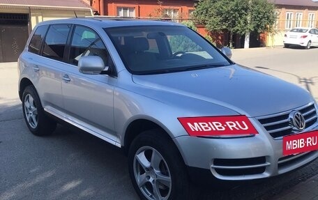 Volkswagen Touareg III, 2005 год, 1 070 000 рублей, 2 фотография