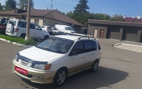 Toyota Ipsum II, 1997 год, 637 000 рублей, 1 фотография