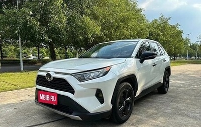 Toyota RAV4, 2021 год, 2 408 000 рублей, 1 фотография