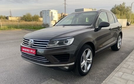 Volkswagen Touareg III, 2015 год, 3 285 000 рублей, 1 фотография