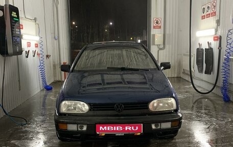 Volkswagen Golf III, 1992 год, 140 000 рублей, 1 фотография