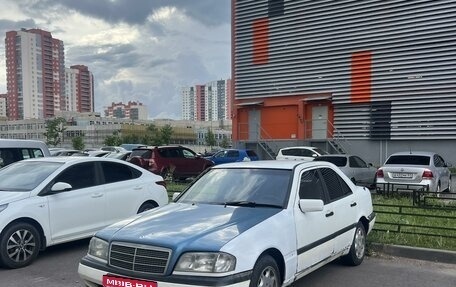 Mercedes-Benz C-Класс, 1996 год, 200 000 рублей, 1 фотография