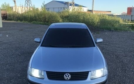 Volkswagen Passat B5+ рестайлинг, 1997 год, 355 000 рублей, 1 фотография