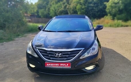 Hyundai Sonata VI, 2011 год, 1 600 000 рублей, 1 фотография