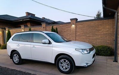 Mitsubishi Outlander III рестайлинг 3, 2013 год, 1 660 000 рублей, 1 фотография