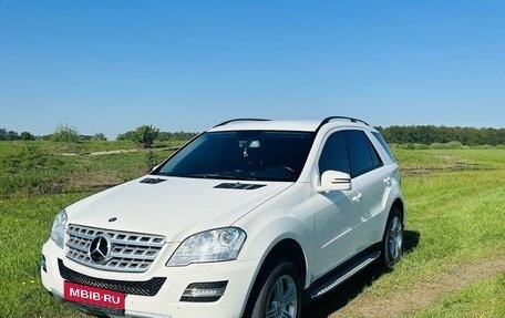 Mercedes-Benz M-Класс, 2011 год, 1 900 000 рублей, 1 фотография