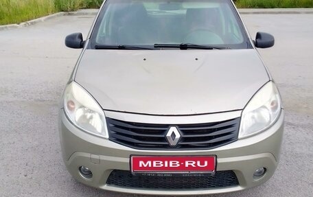 Renault Sandero I, 2012 год, 550 000 рублей, 1 фотография